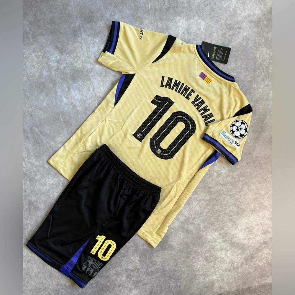 Barcelona Away set for kids Yamal 10 - Picture 3 of 9